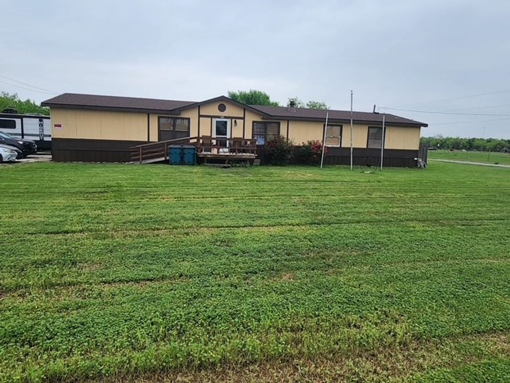 1120 FM 368 S, Iowa Park, TX 76367