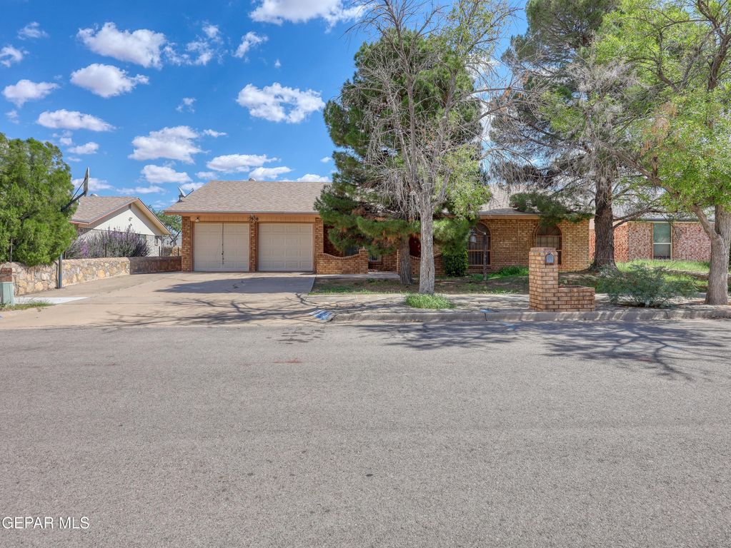 3540 PROUD EAGLE Drive, El Paso, TX 79936
