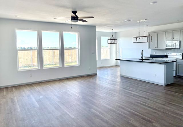 1015 Springview Lane, Mabank, TX 75147
