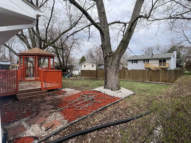 1720 Jacobssen Drive, Normal, IL 61761
