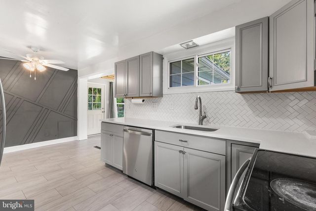 6 MEADOWBROOK LN, Media, PA 19063
