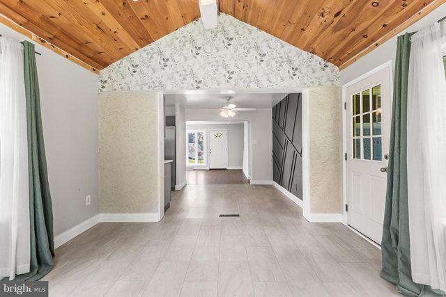 6 MEADOWBROOK LN, Media, PA 19063