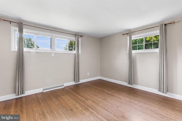 6 MEADOWBROOK LN, Media, PA 19063