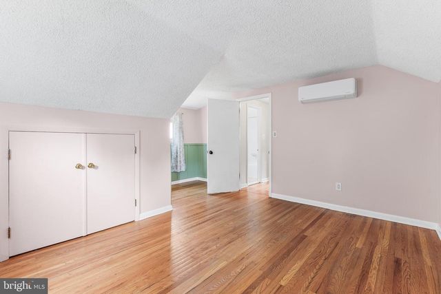 6 MEADOWBROOK LN, Media, PA 19063