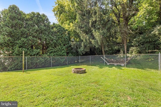 6 MEADOWBROOK LN, Media, PA 19063