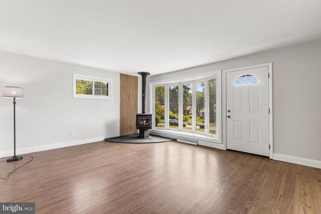 6 MEADOWBROOK LN, Media, PA 19063