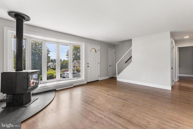 6 MEADOWBROOK LN, Media, PA 19063