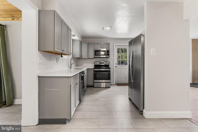 6 MEADOWBROOK LN, Media, PA 19063