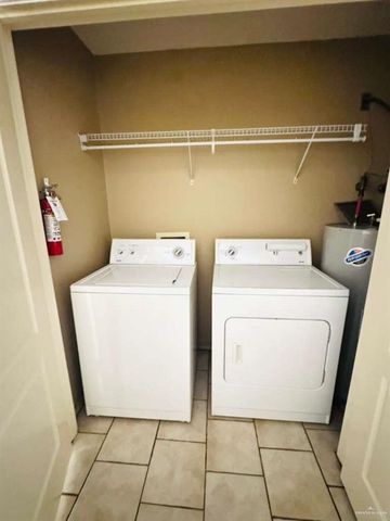 1509 Prosperity Drive 4, Edinburg, TX 78541