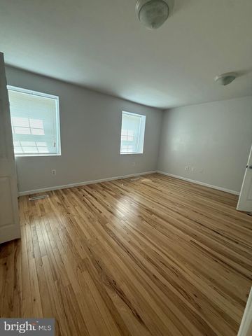 28 OAK SHADOWS, Catonsville, MD 21228
