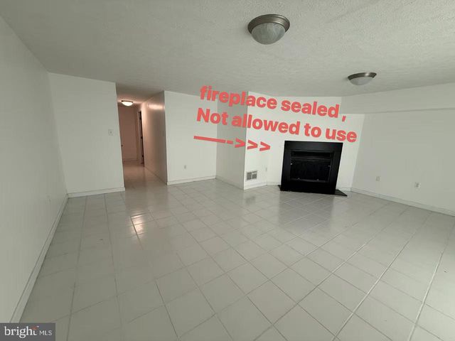 28 OAK SHADOWS, Catonsville, MD 21228