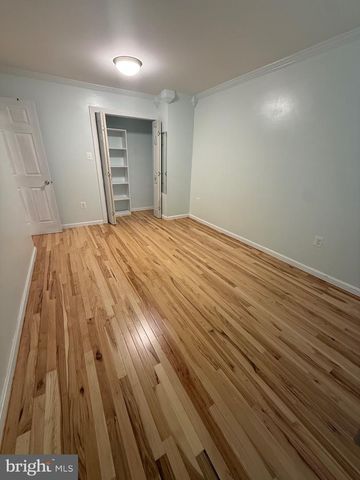 28 OAK SHADOWS, Catonsville, MD 21228
