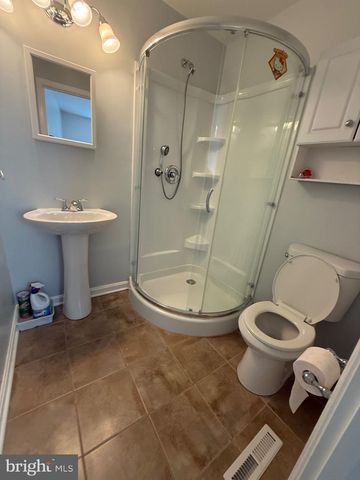 28 OAK SHADOWS, Catonsville, MD 21228
