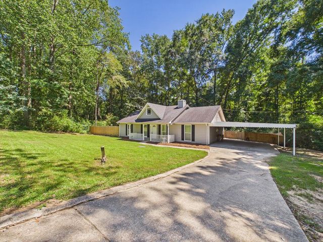 9 W Jeep Road, Phenix City, AL 36869