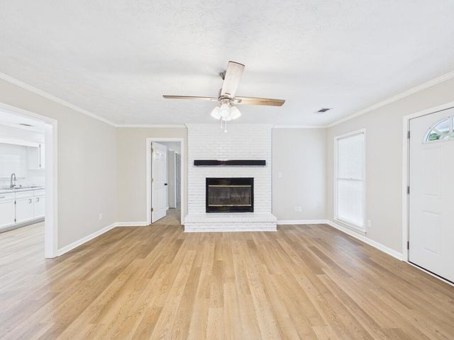 9 W Jeep Road, Phenix City, AL 36869