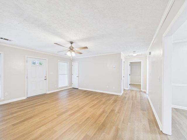 9 W Jeep Road, Phenix City, AL 36869