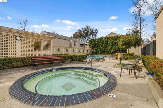 453 Alberto Way D155, Los Gatos, CA 95032