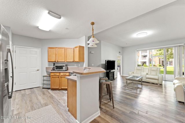 785 OAKLEAF PLANTATION Parkway 1413, Orange Park, FL 32065