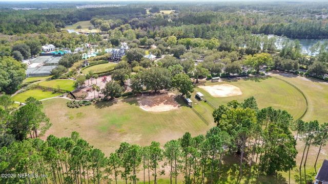 785 OAKLEAF PLANTATION Parkway 1413, Orange Park, FL 32065