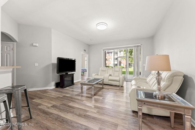 785 OAKLEAF PLANTATION Parkway 1413, Orange Park, FL 32065