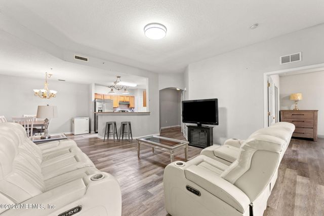 785 OAKLEAF PLANTATION Parkway 1413, Orange Park, FL 32065