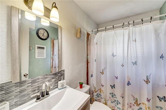 712 Ridgecrest Drive, Lewisville, TX 75067