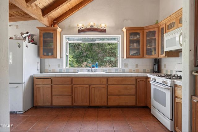 8416 Wheeler Canyon Road, Santa Paula, CA 93060