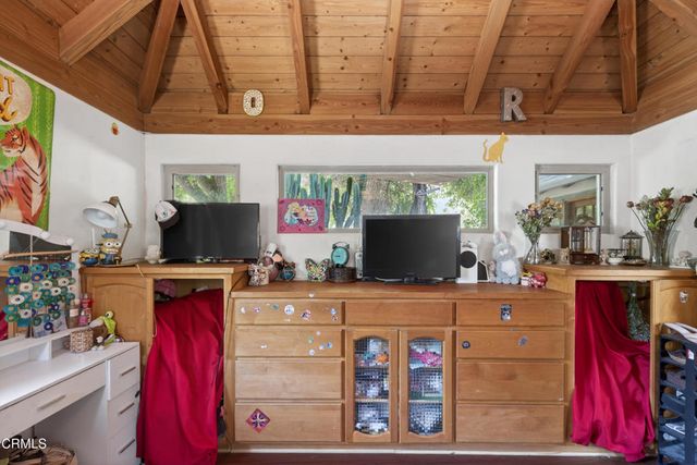 8416 Wheeler Canyon Road, Santa Paula, CA 93060