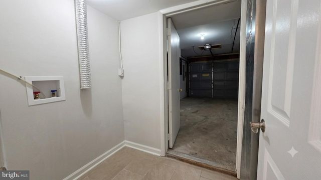 29 FOMALHAUT AVE, Blackwood, NJ 08012