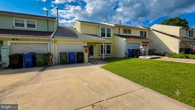 29 FOMALHAUT AVE, Blackwood, NJ 08012