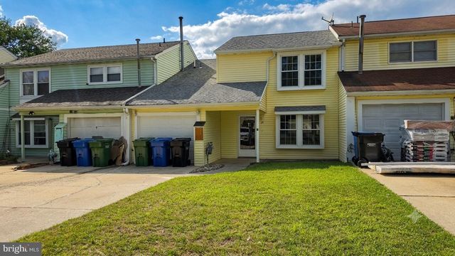 29 FOMALHAUT AVE, Blackwood, NJ 08012