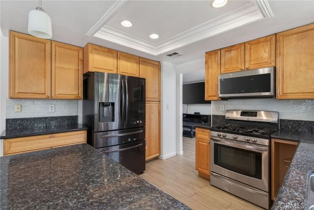 27406 Echo Canyon Court, Corona, CA 92883