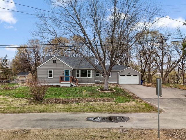 2712 Williams Drive, Burnsville, MN 55337