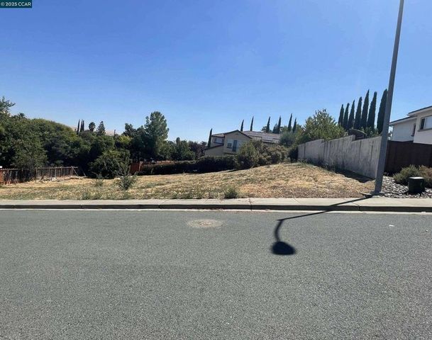 1170 Green Gables Ct, Concord, CA 94518