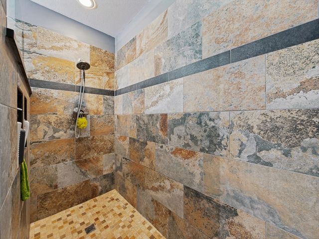 511 N Hardeman Circle, Justin, TX 76247