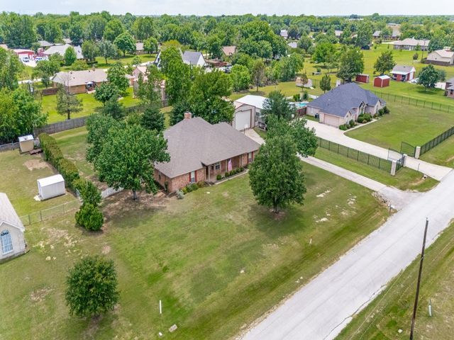 511 N Hardeman Circle, Justin, TX 76247