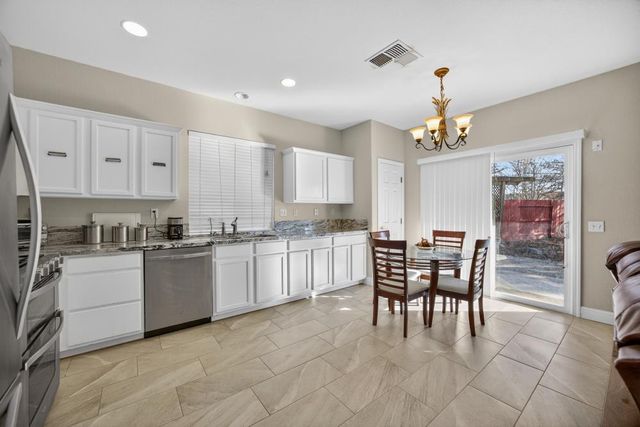 9909 Blue Lupine Pl, Elk Grove, CA 95757