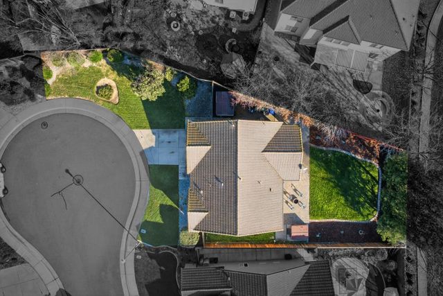 9909 Blue Lupine Pl, Elk Grove, CA 95757