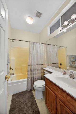 9909 Blue Lupine Pl, Elk Grove, CA 95757