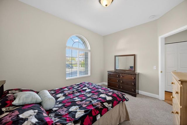 9909 Blue Lupine Pl, Elk Grove, CA 95757