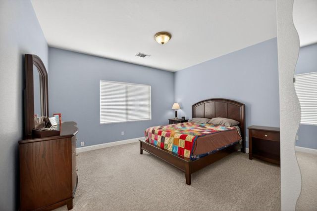 9909 Blue Lupine Pl, Elk Grove, CA 95757