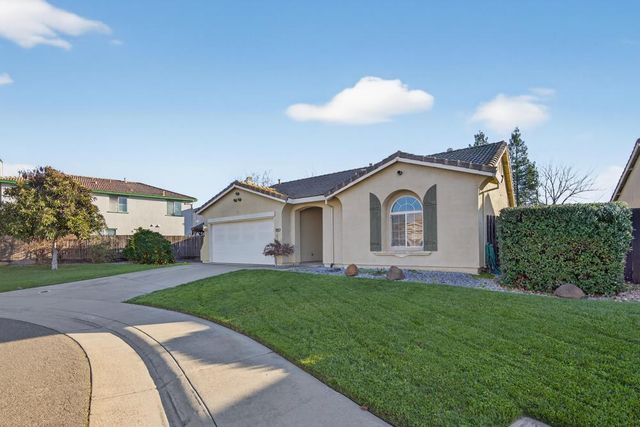 9909 Blue Lupine Pl, Elk Grove, CA 95757