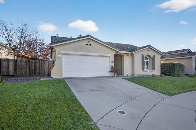 9909 Blue Lupine Pl, Elk Grove, CA 95757
