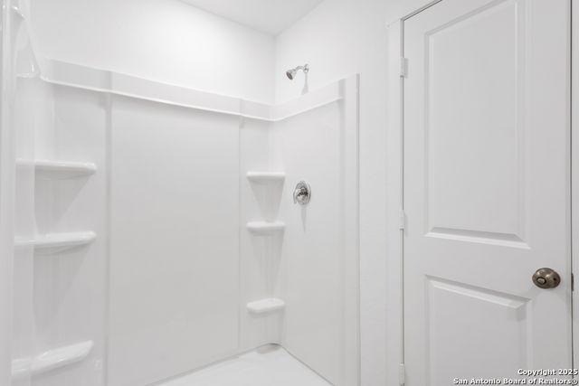 972 Pastar Creek, Seguin, TX 78155