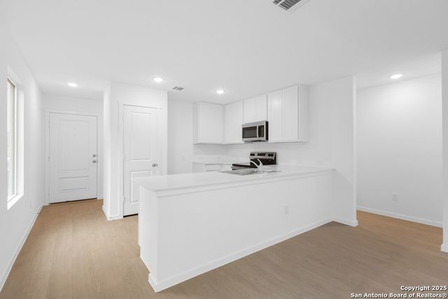 972 Pastar Creek, Seguin, TX 78155