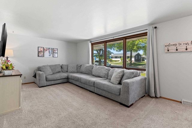 1109 CAMERON STREET, Green Bay, WI 54304