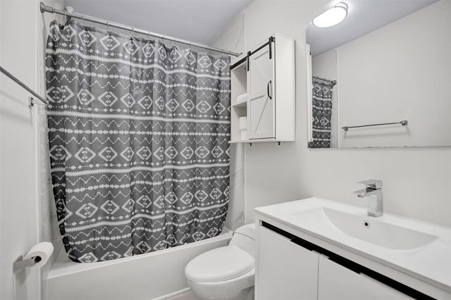 763 NW 41st St, Miami, FL 33127