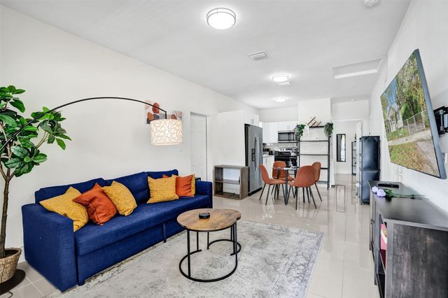 763 NW 41st St, Miami, FL 33127