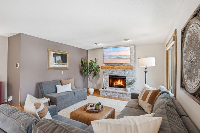 4136 Prairie Ridge Road, Eagan, MN 55123