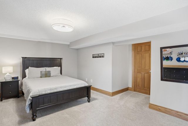 4136 Prairie Ridge Road, Eagan, MN 55123